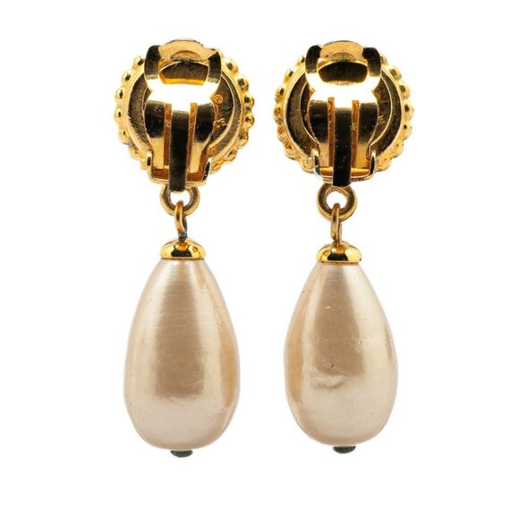 CHANEL Black Pearl Love Earrings - Picture 2 of 6
